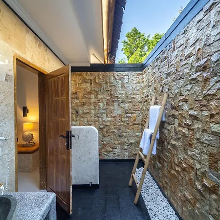 Tanis Village - Luxury Villas Gili Air Exterior photo