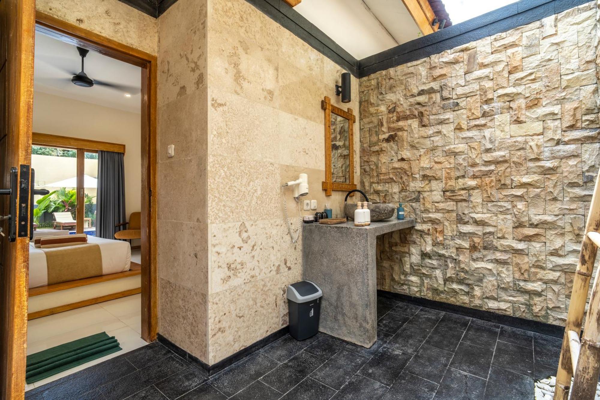 Tanis Village - Luxury *
